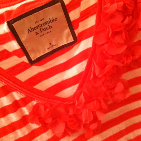 Abercrombie & Fitch top
