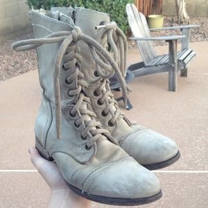 ❌❌RESERVED❌❌Steve Madden Troopa combat boots