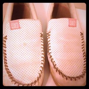 White DC shoes