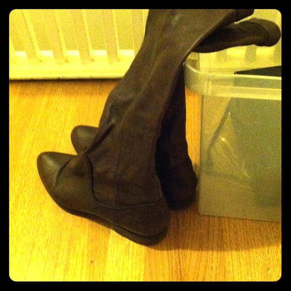 Frye slouchy leather boot size 7.5