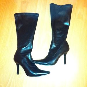 🚫SOLD🚫 Pleather boots