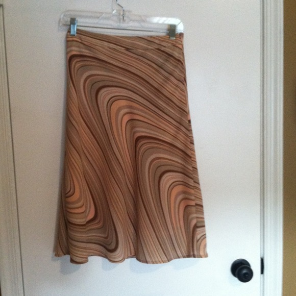 Kasper 4p 3/4 length skirt