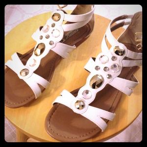 American Eagle sandals