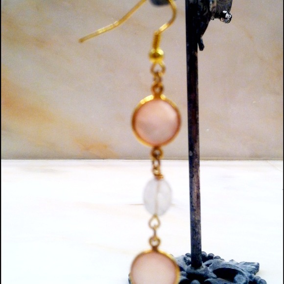Rose pink Chalcedony and moonstone earrings! - Picture 4 of 4