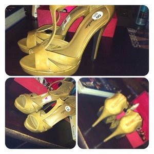 Brownish high heels 👠❤