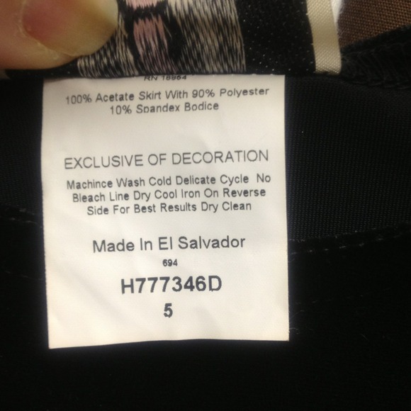 Girls party dress - Picture 4 of 4