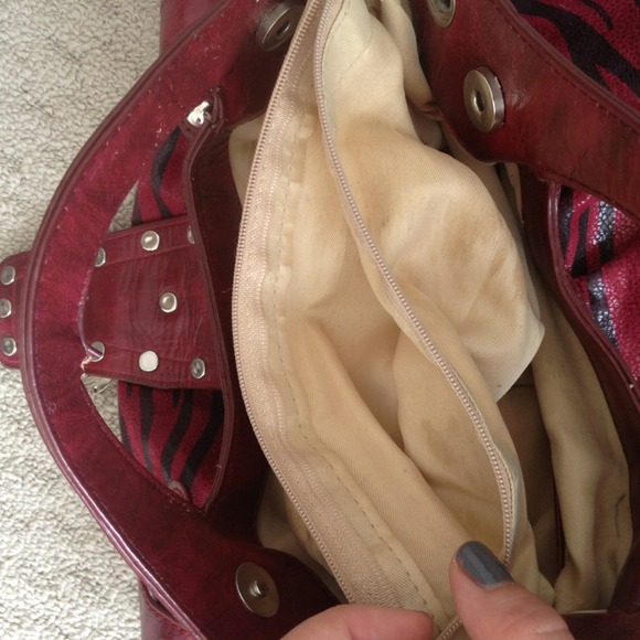 Red zebra handbag - Picture 3 of 3