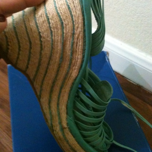 **SOLD*** - Picture 3 of 3