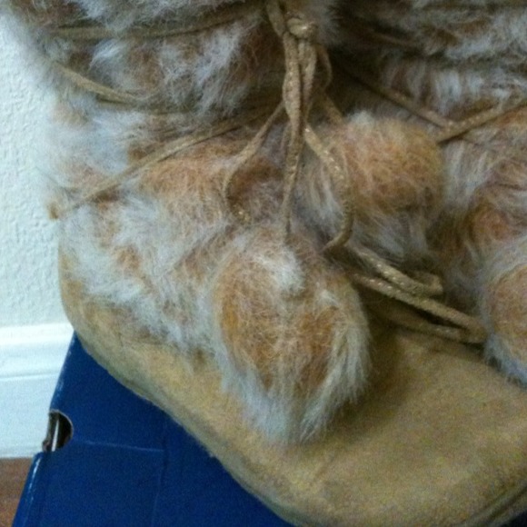 SOLD.... - Picture 2 of 3