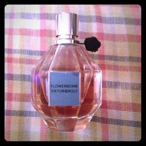 Large viktor and Rolf flower bomb perfume