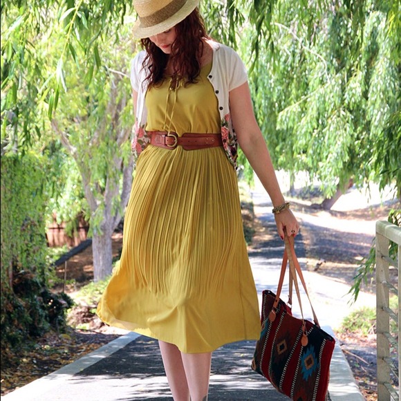 Ya Dresses - Pea green pleated midi dress Ya Dresses - Pea green pleated midi dress