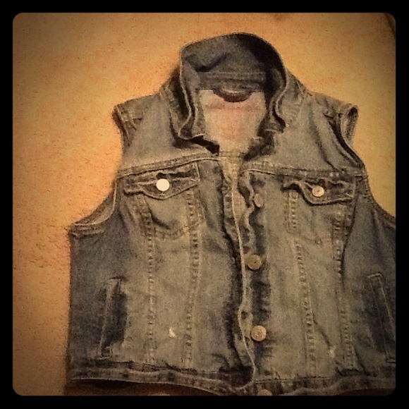 Sold - Picture 1 of 3