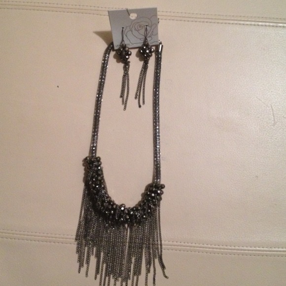 2 piece jewelry set. - Picture 1 of 1