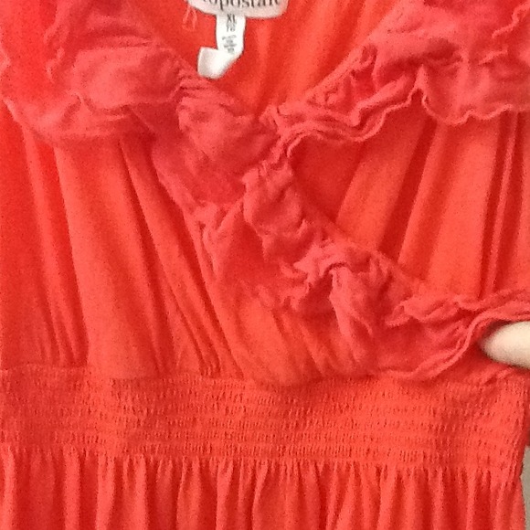 Ruffle front coral top - Picture 2 of 2