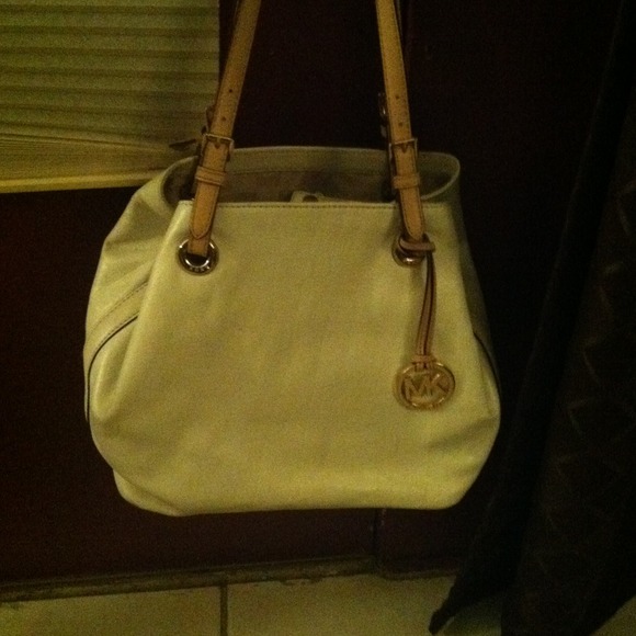 MK Handbag large @marasigan