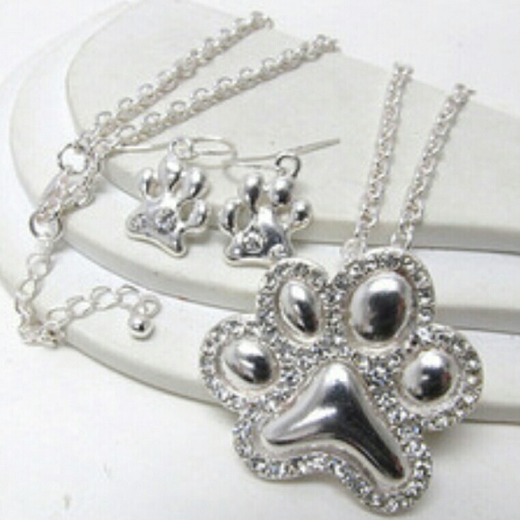 Necklace and Earring Set