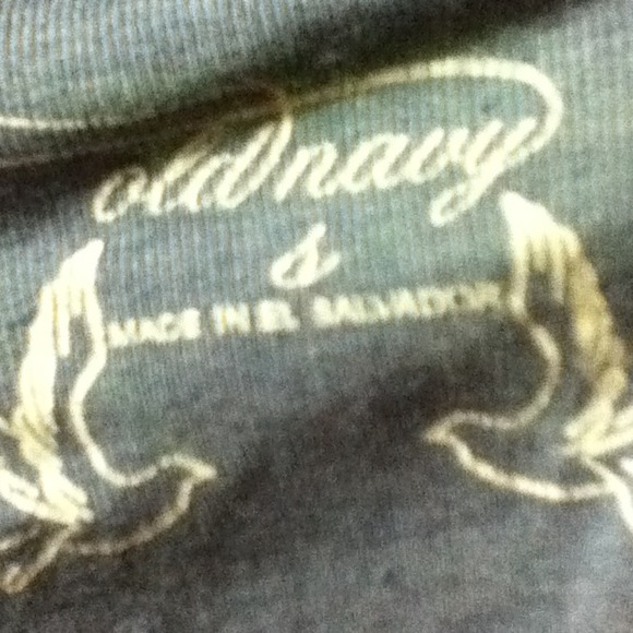 Grey v neck - Picture 2 of 2