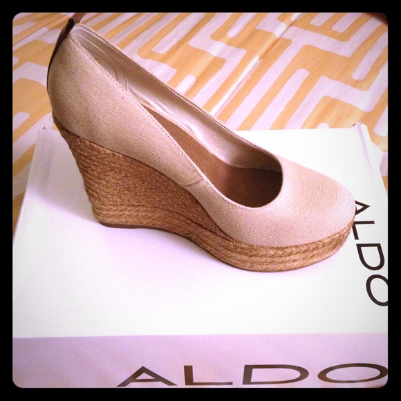SOLD !!!*NEW WITH BOX*ALDO tan wedges. Never worn.