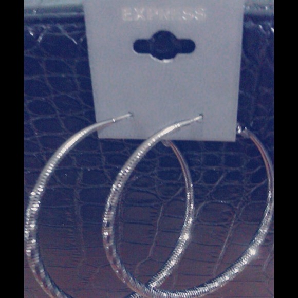 Express hoop earring