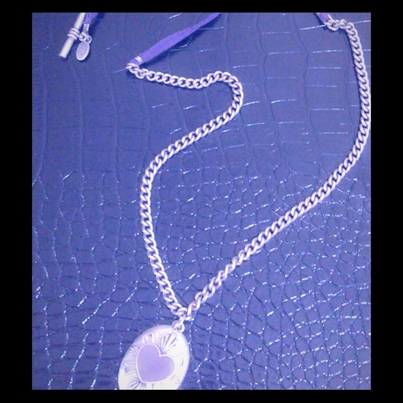 Nine west necklace