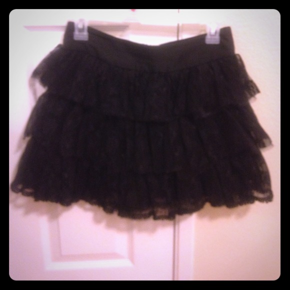 3-tier lace skirt