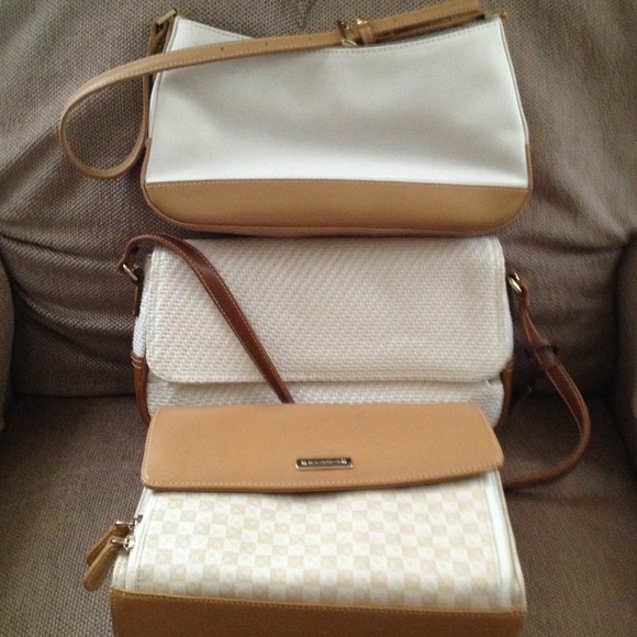Set of Three Liz Claiborne Handbags. Like New.