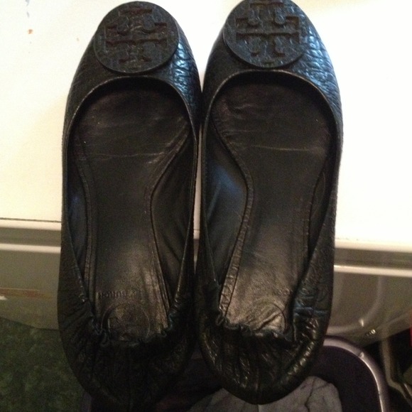 Tory Burch flats (reserved for mamathayer)