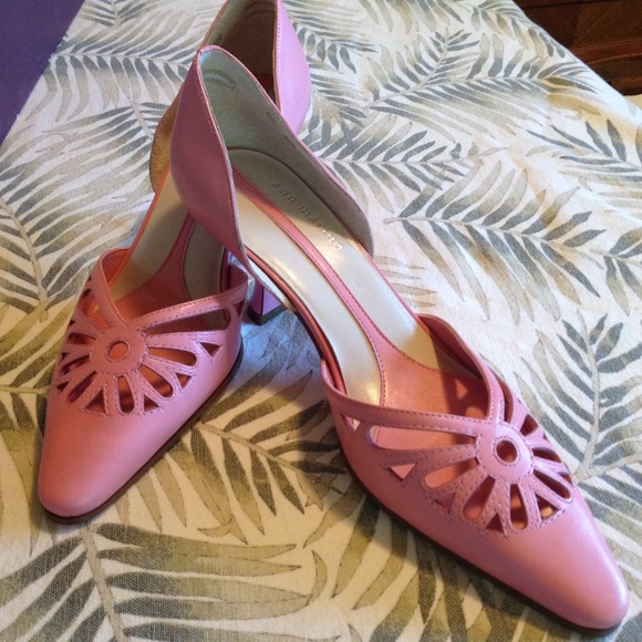 Pink Ann Marinos'