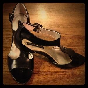 Bandolino peep toe heels