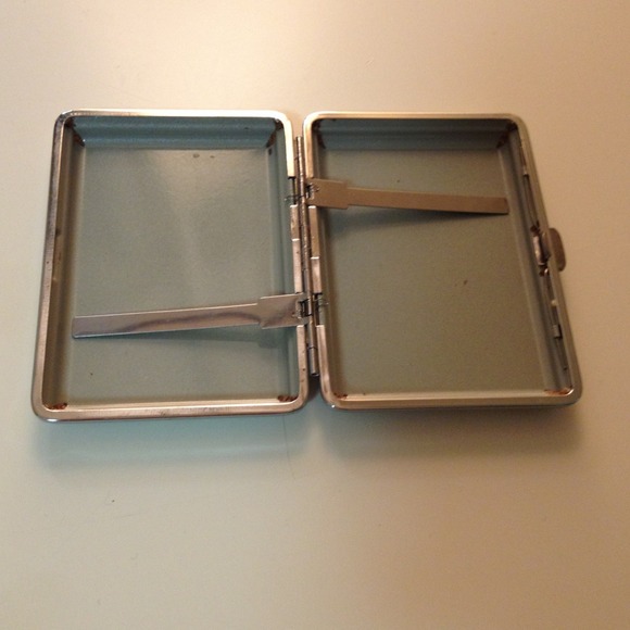 ❌SOLD❌Cigarette holder - Picture 2 of 2