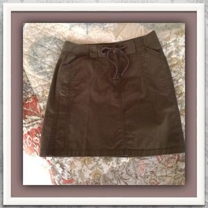 Olive Green Cargo Skirt🎯🎏