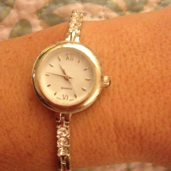 Lady's watch needs battery