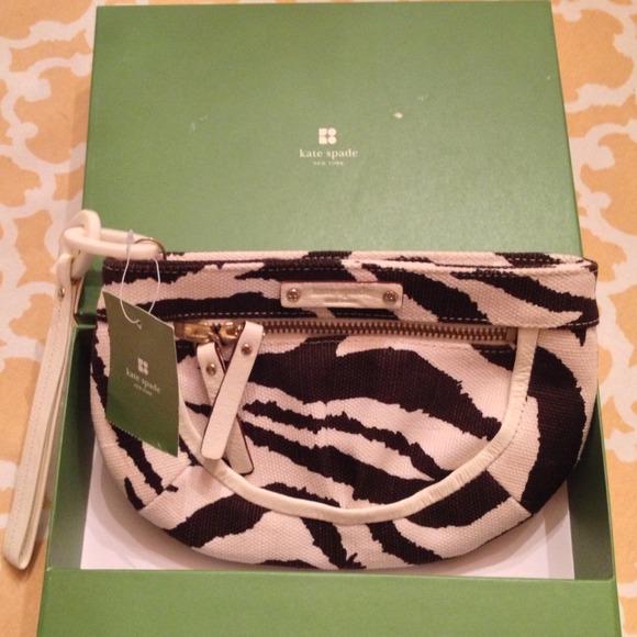 Kate spade wristlet never used with original box
