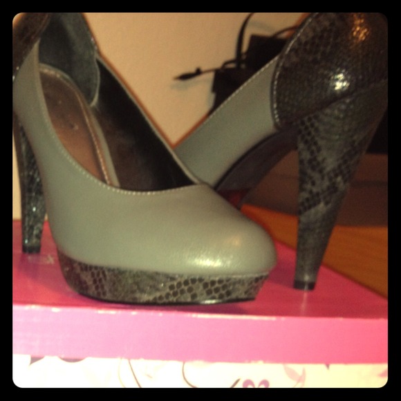 Grey and snake skin print platform shoes
