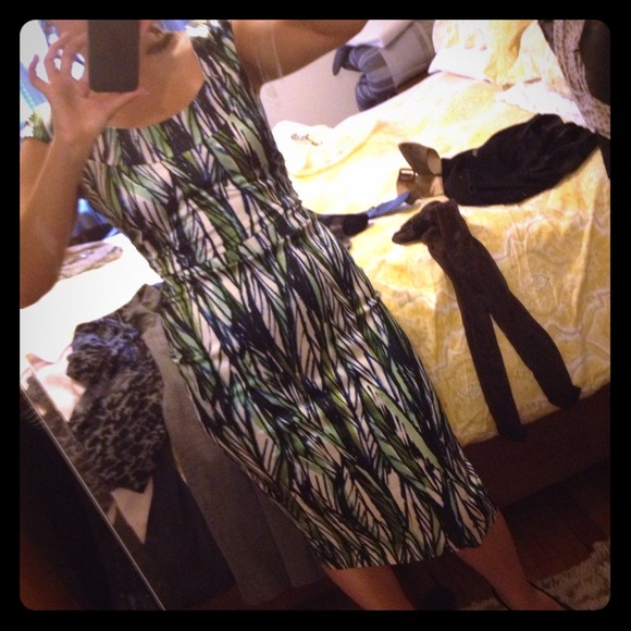 ❌❌❌SOLD❌❌❌Colorful print stretch snug dress - Picture 1 of 3