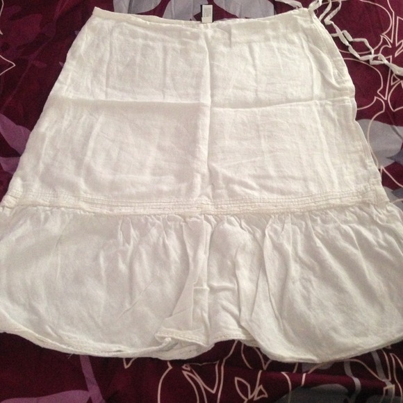 **SOLD** White skirt