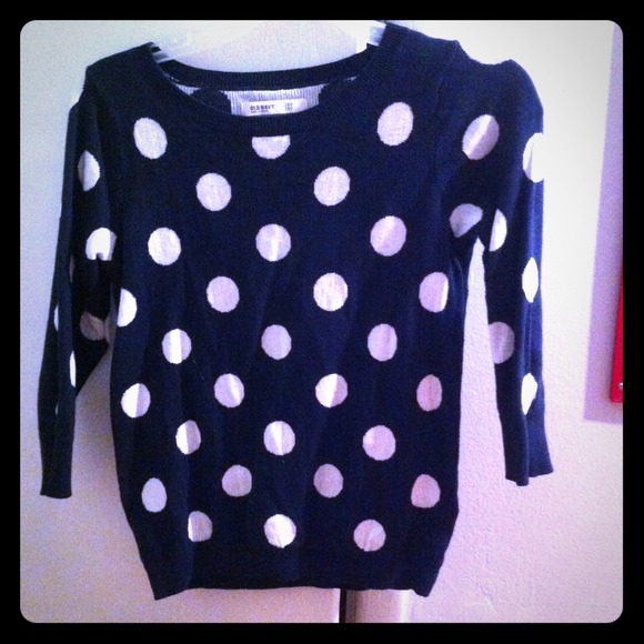 Navy blue and white polka dot 3/4 sweater!