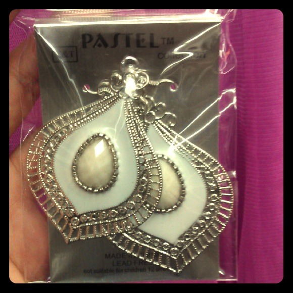 Super cute earrings