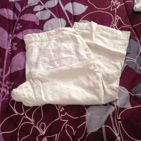 💢SOLD💢 Linen Capri