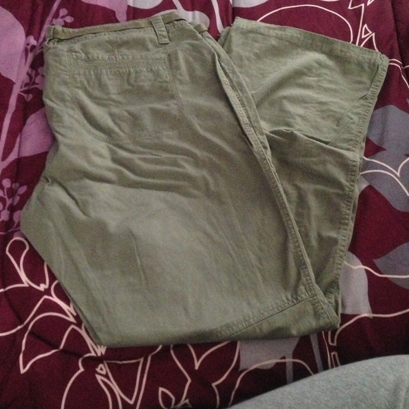 💢SOLD💢 Green pants