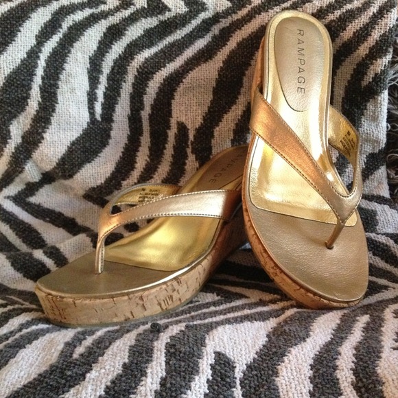 Bundle 🌟Rampage gold casual slip on.