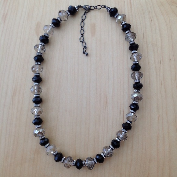 Black & Gray crystal with rndls