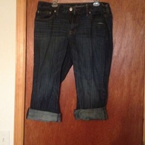 American eagle capris and skull earrings bundle