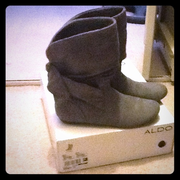 Sold - Picture 1 of 4