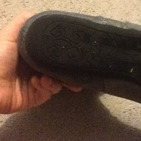 Sold - Picture 3 of 4