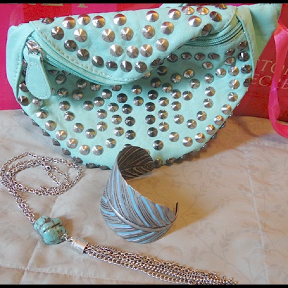Mint Fanny Pack