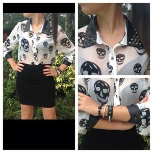 REDUCED. NWT White skull top w/ leather and spikes