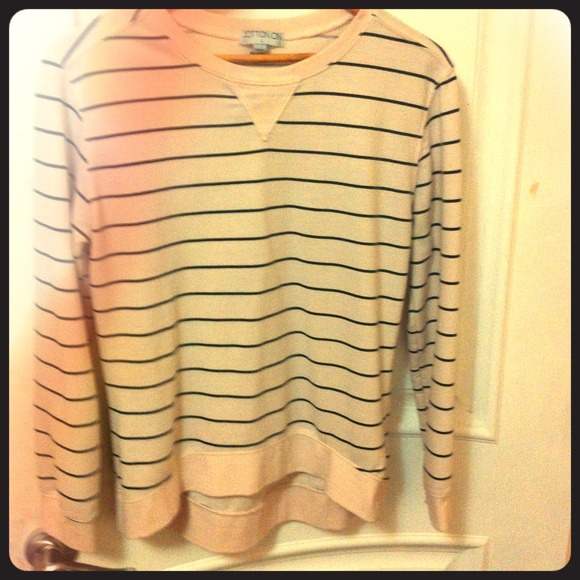 Light pink sweater