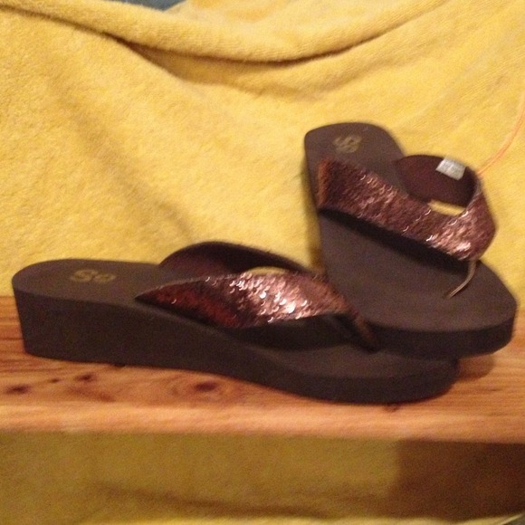 Flip flops