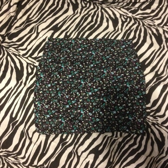 Reduced Floral printed skirt